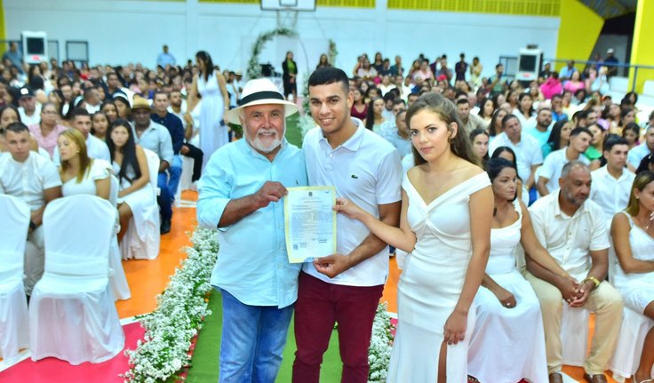 Prefeitura de São Sebastião celebra a união de 87 casais durante cerimônia de casamento coletivo