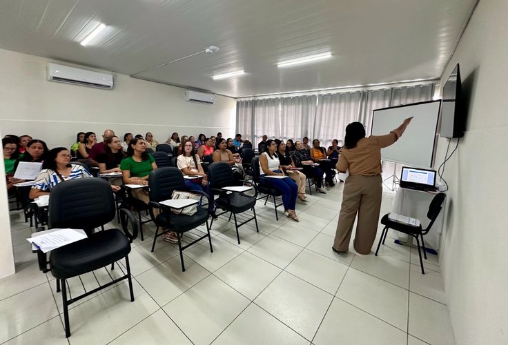 Semed premia professores e estudantes com melhor desempenho no Penedo Avalia