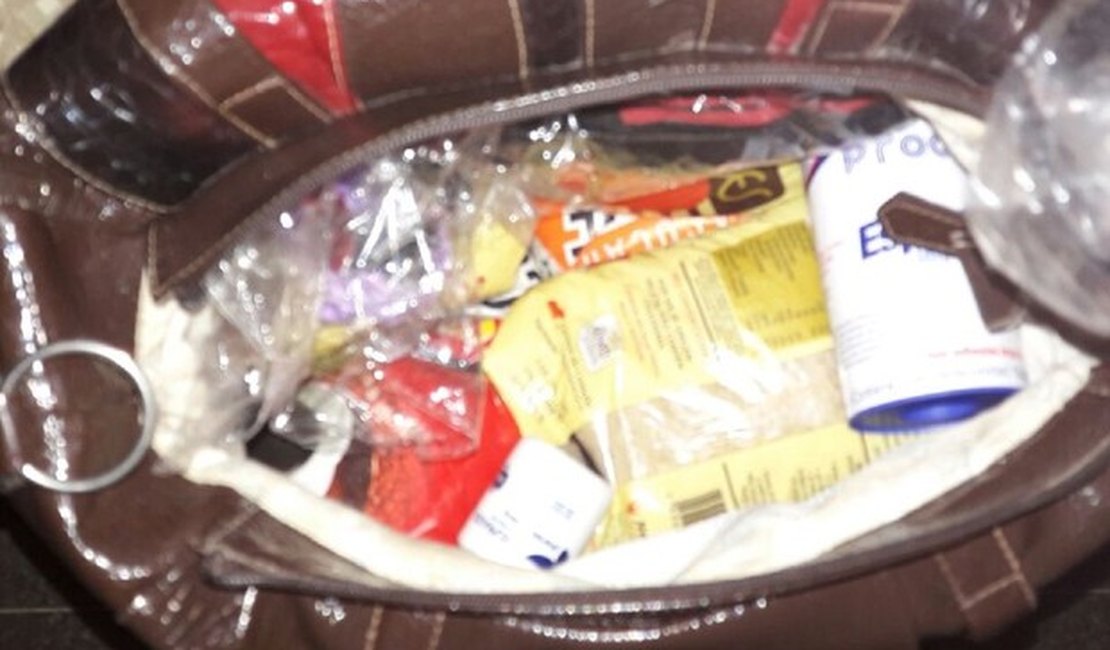 Mulheres são presas por furtar comida de presídio em Maceió