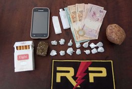 Militares apreendem menor com drogas e dinheiro dentro de coletivo de São Sebastião