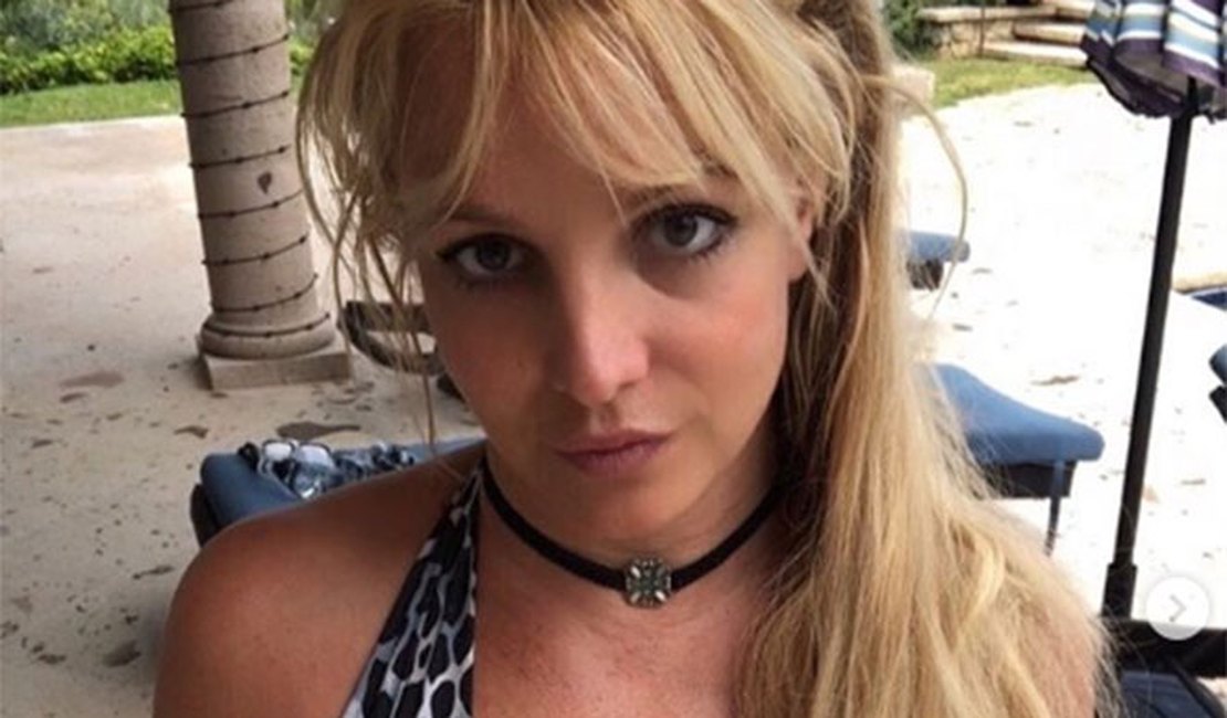 Britney Spears estaria com a capacidade mental de um paciente em coma, afirma advogado da cantora