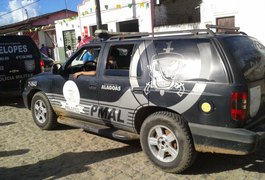 Jovem é detido com arma de fogo no bairro Primavera, em Arapiraca