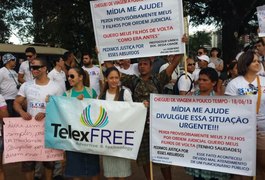 Divulgadores do Telexfree fazem carreata em Brasília