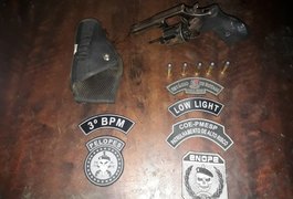 Polícia retira arma de circulação após abordagem em bar de Feira Grande