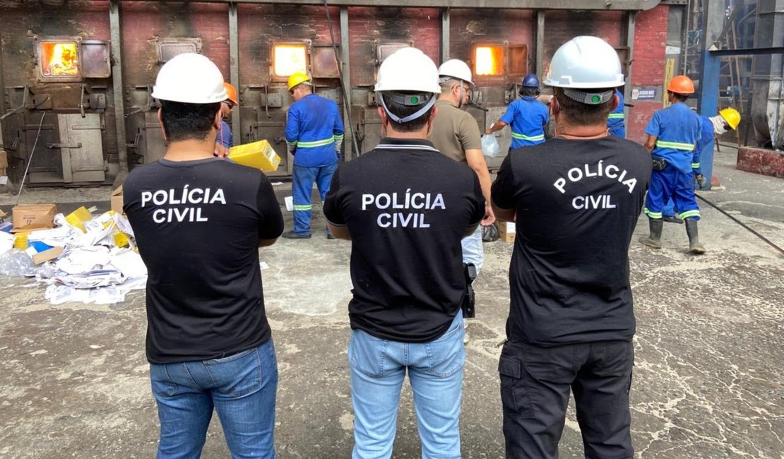 Polícia Civil de Alagoas incinera cerca de meia tonelada de medicamentos ilegais