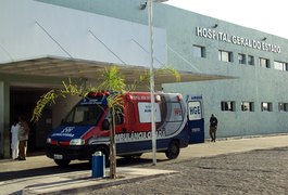 Passageiro de ônibus é baleado durante tentativa de assalto, em Maceió