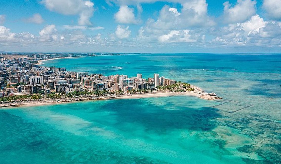 Maceió é o 4º destino do Nordeste mais buscado para viagens de fim de ano