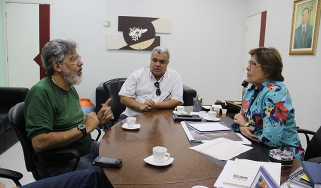 Célia Rocha recebe Secretário de Defesa Social e clama por segurança em Arapiraca