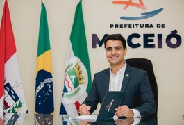 Prefeito de Maceió decide exonerar dois secretários e diretor-presidente do IPREV