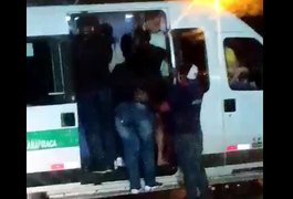 Vídeo. Passageiros denunciam superlotação em vans que fazem a linha Arapiraca/Palmeira dos Índios