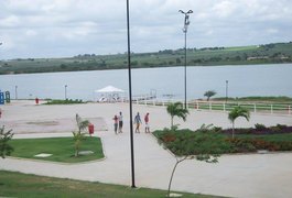 Vereador Márcio Marques pede a despoluição do Lago Perucaba