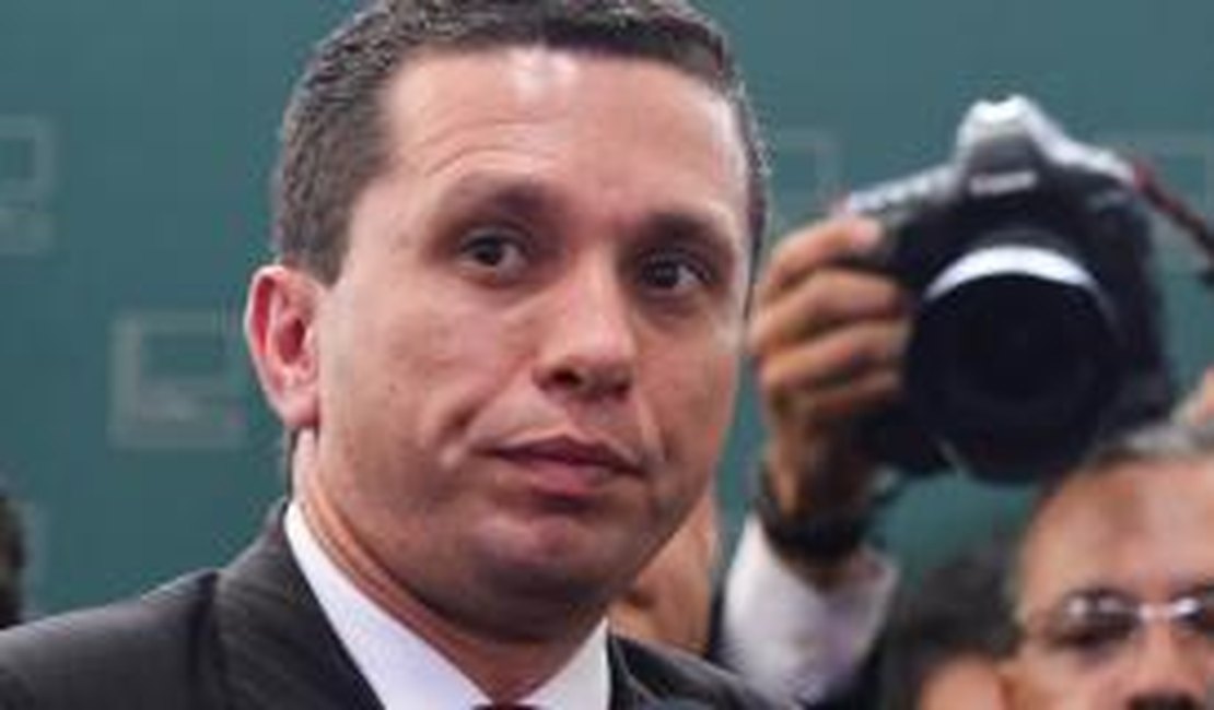 Relator recomenda continuidade de ação contra Cunha no Conselho de Ética