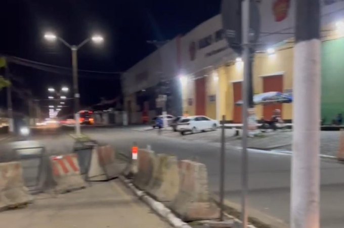 Mudança em retorno na Durval de Góes Monteiro gera reclamações de motoristas