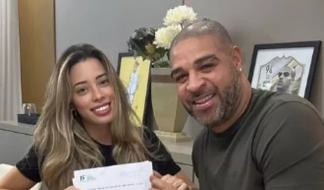 Adriano Imperador vai às redes e esclarece boatos de término do casamento