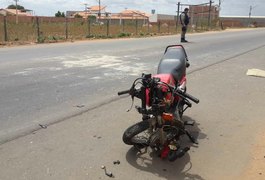 Colisão envolvendo duas motocicletas deixa duas pessoas gravemente feridas, em Arapiraca