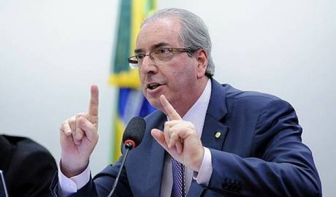 Cunha entra no STF para tentar impedir cassação de mandato
