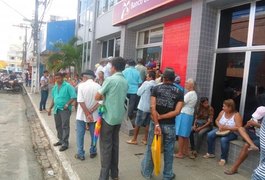 Procon Arapiraca e representantes de instituições bancárias discutem melhorias no atendimento