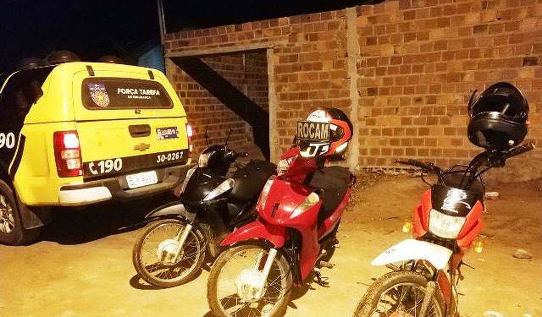 Três motocicletas são encontradas em residência abandonada no Brisa do Lago, em Arapiraca
