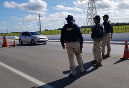 PRF prende homem por pesca proibida no interior de Alagoas