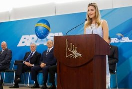Governo de Alagoas participa do lançamento do Programa Criança Feliz, em Brasília