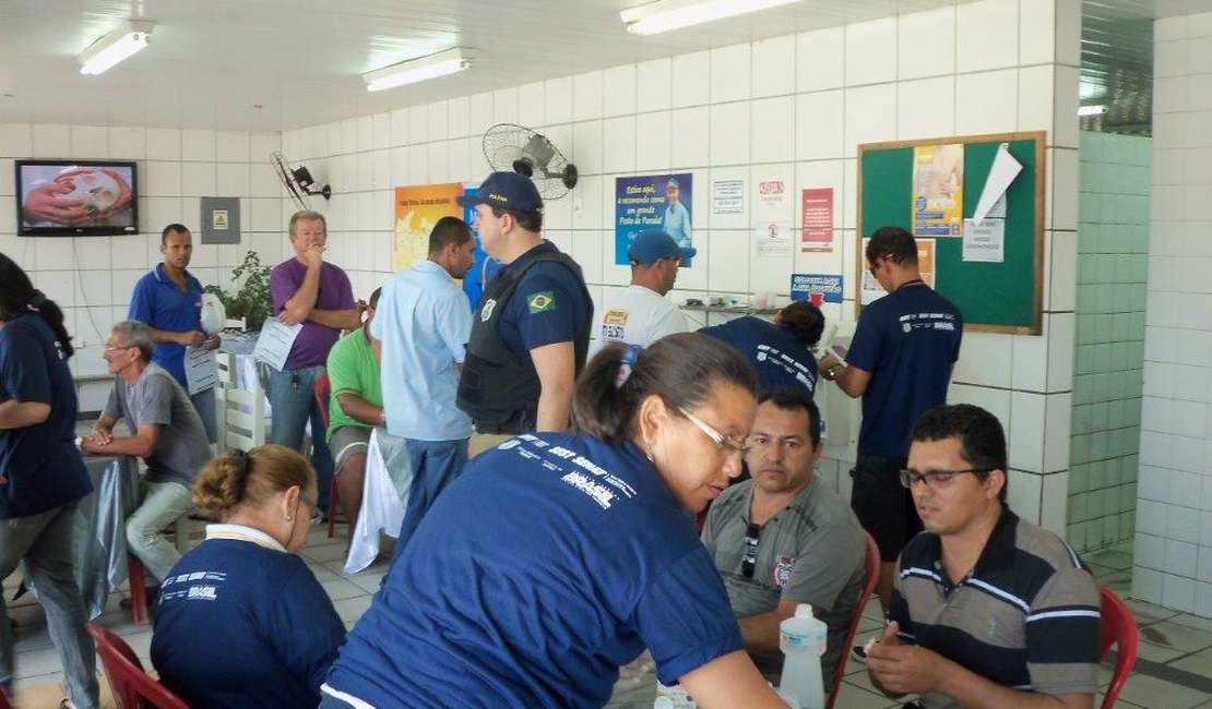 PRF realiza Comando Saúde em Rio Largo