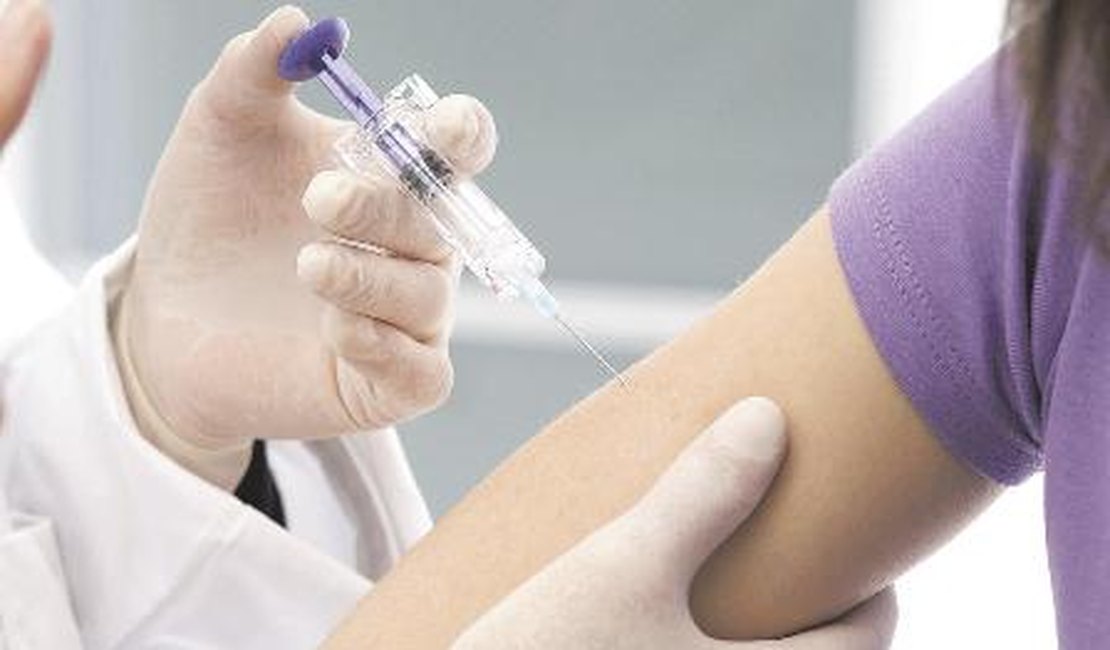 Em Alagoas, mais de 22 mil meninas já tomaram 2ª dose da vacina contra HPV