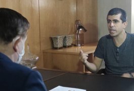 Após denúncia de assédio, Marcius Melhem diz que não sai de casa porque sofreu ameaça de morte