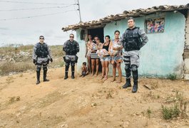 PM realiza doação de alimentos para famílias de bairros carentes em Arapiraca