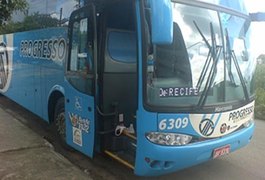 Ônibus interestadual é assaltado durante a madrugada em Alagoas