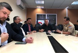 Após prisões, material que seria usado em novos ataques a ônibus em Maceió é apreendido