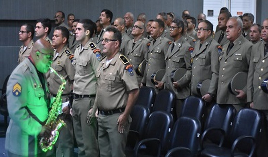 Polícia Militar realiza formatura de turma do Curso de Aperfeiçoamento de Sargentos