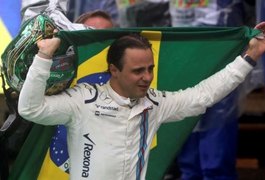 Hamilton vence GP do Brasil e Felipe Massa é ovacionado pela torcida em Interlagos