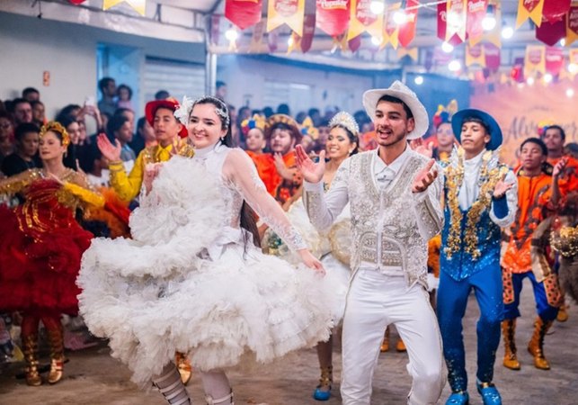 Arraiá Cavacultura reúne tradição, música e quadrilhas em noite de celebração em Arapiraca