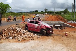 Motorista morre após perder controle do carro e capotar em curva na AL-110