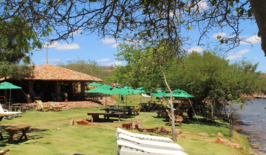 FPI embarga e multa restaurante às margens do Rio São Francisco