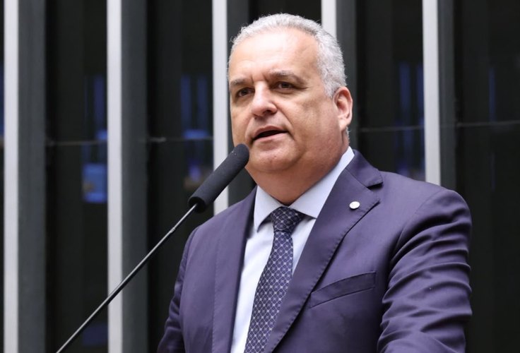 Vitória para pessoas com deficiência visual: Alfredo Gaspar garante aprovação na CCJC de projeto que amplia acesso à CNH