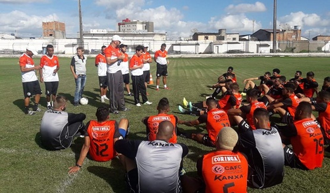 ASA mantém coletivo no Estádio Municipal e prefeitura prorroga reforma