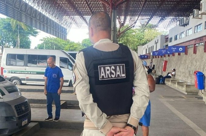 Homem morre após passar mal em terminal rodoviário de Maceió