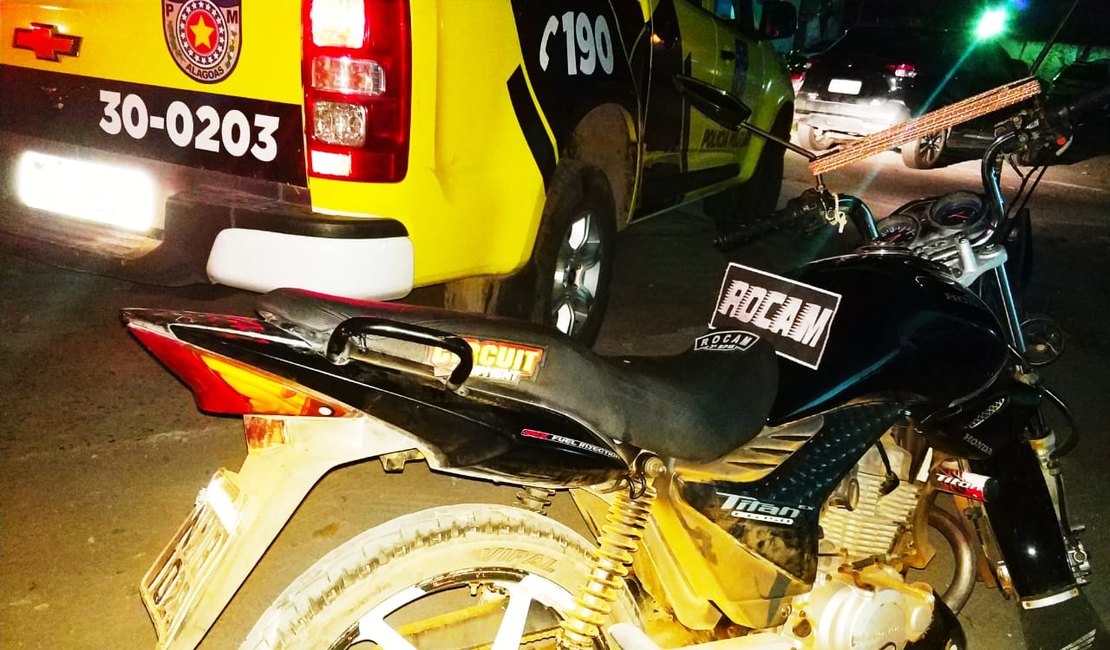 Polícia recupera moto roubada em Arapiraca