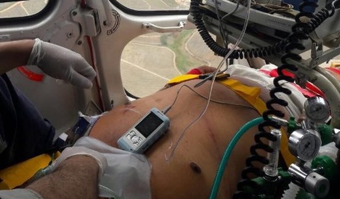 Grave acidente deixa quatro feridos da mesma família na BR-101