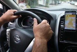 Motoristas de aplicativo devem manter MEI regular para garantir isenção do IPVA