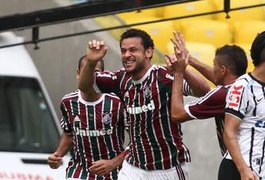 Fluminense goleia Corinthians e Botafogo dá adeus à Série A