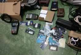 Deic prende suspeitos de clonar cartões de crédito