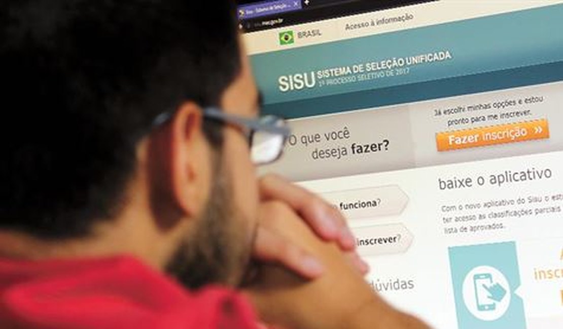 Instituições convocam candidatos em lista de espera do Sisu