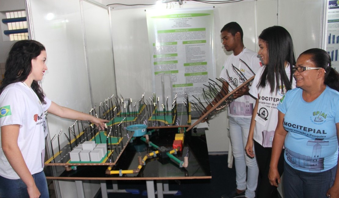 Escolas estaduais apresentam invenções em Mostra Científica, dia 18 em Arapiraca