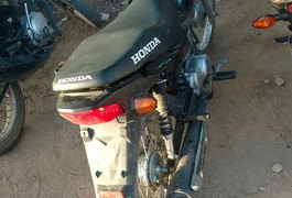 Ação da PM recupera moto roubada na zona rural de Arapiraca