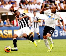 Corinthians sai na frente, mas empata clássico contra Santos