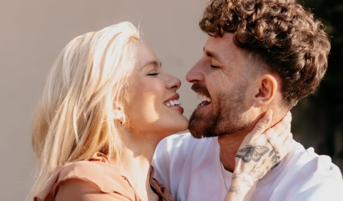 Zagueiro do Flamengo confirma que reatou o namoro com influenciadora: ‘Te amo