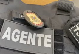 Homem é preso após se passar por policial para postar foto