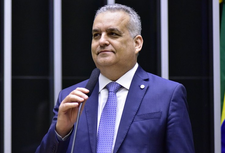 É tetra: Pela 4ª vez, Alfredo Gaspar é eleito o melhor parlamentar de Alagoas